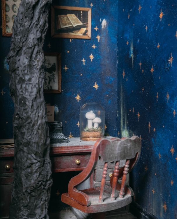 Blue study book nook From Bee With Love